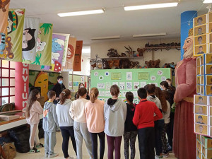 “Si el món vols millorar, amb les tres RRR hauràs de practicar”: l’equip d’Educació Ambiental estrena eslògan i logotip per a la seua tasca de conscienciació a la Vall d’Albaida.