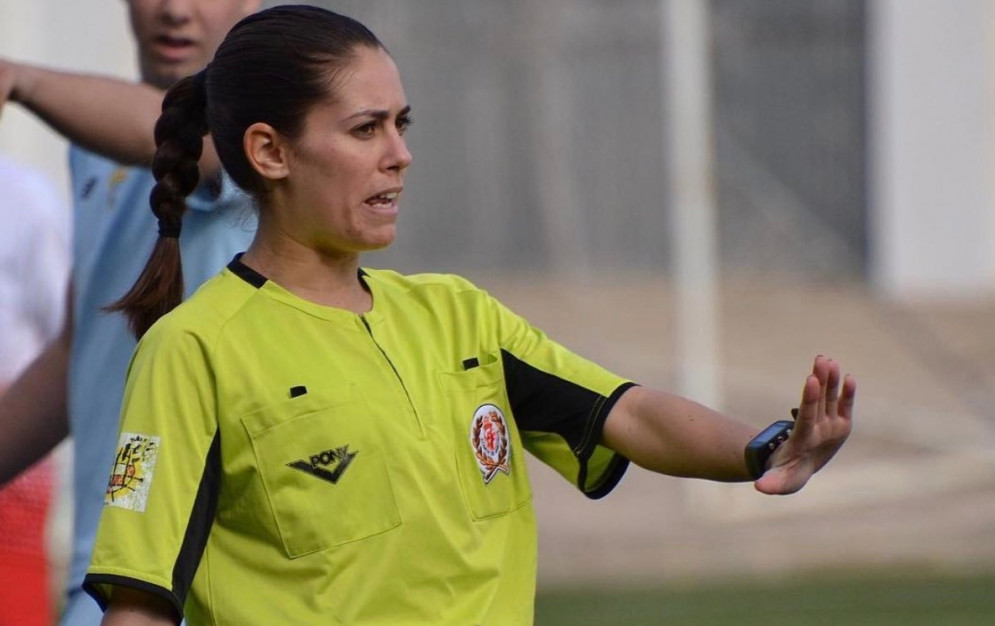 Dos arbitres professionals de futbol obriran la programació de l’Escola de Famílies d’Ontinyent