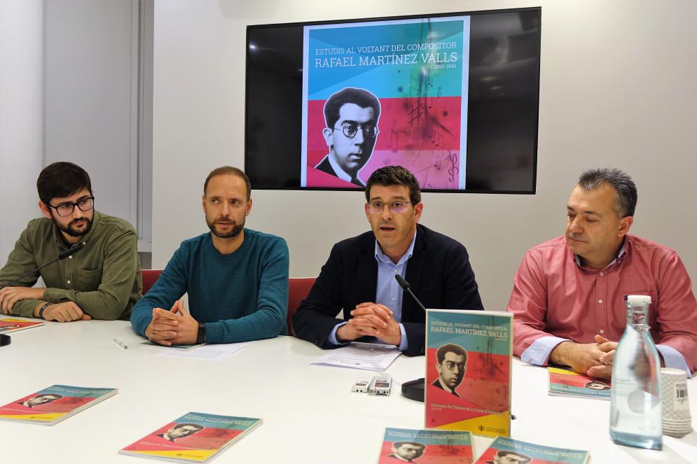 Un llibre editat per l’Ajuntament tanca els actes del Centenari de l’Himne a Ontinyent organitzat per la Unió