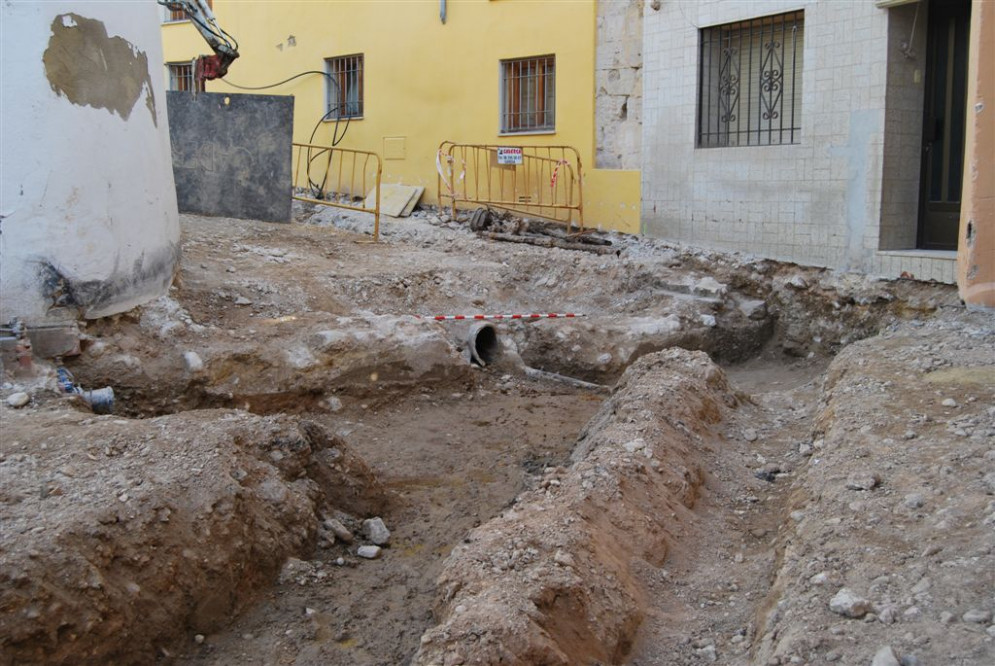 Les obres de la III fase de reurbanització de la Vila descobreixen restes de muralla ocults durant huit segles