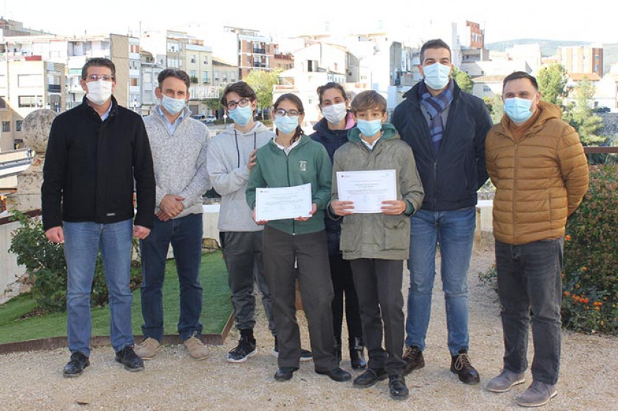 Ontinyent obri la Setmana de la Ciutat Educadora amb l&#039;homenatge a l’alumnat amb millors expedients del curs 2020/2021