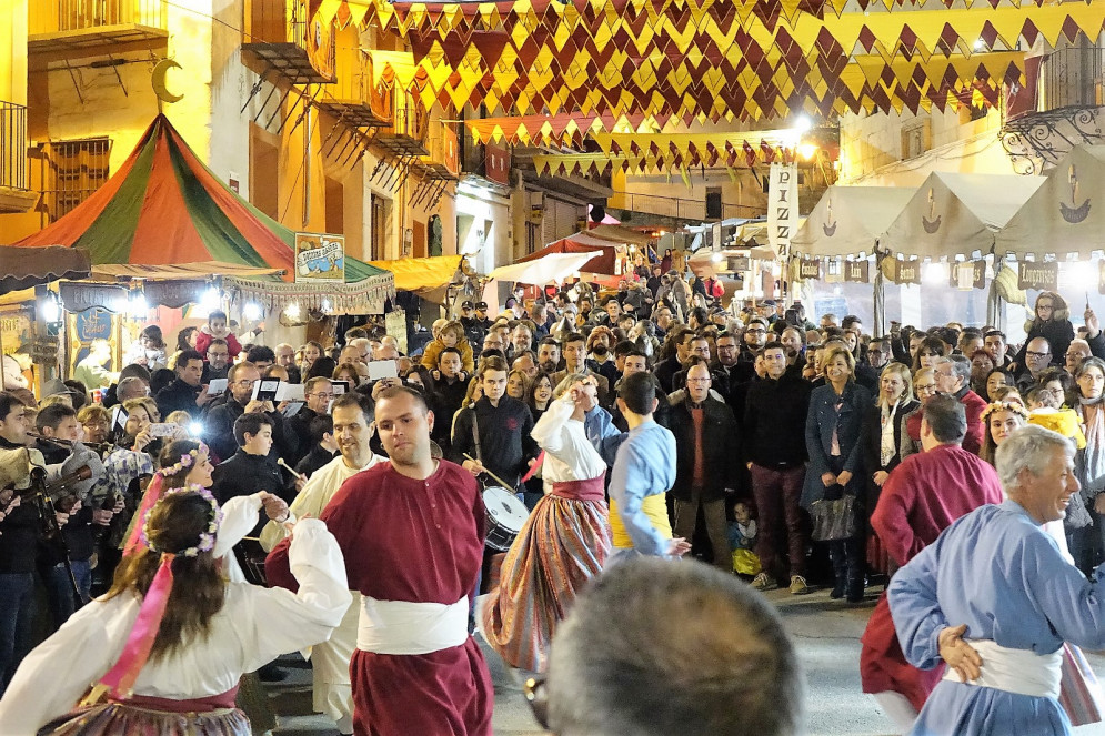 Teatre, música i el pregó del “Mig Any Fester” obrin un ”Ontinyent Medieval” amb més de 100 llocs artesans i 50 espectacles