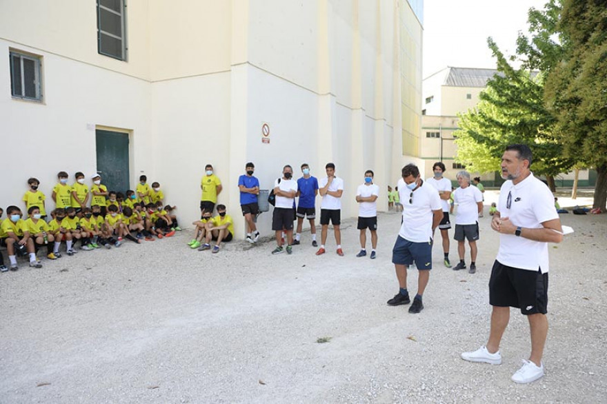 Andrés Palop visita el Campus d&#039;Estiu del Club Deportivo Esport Base Ontinyent