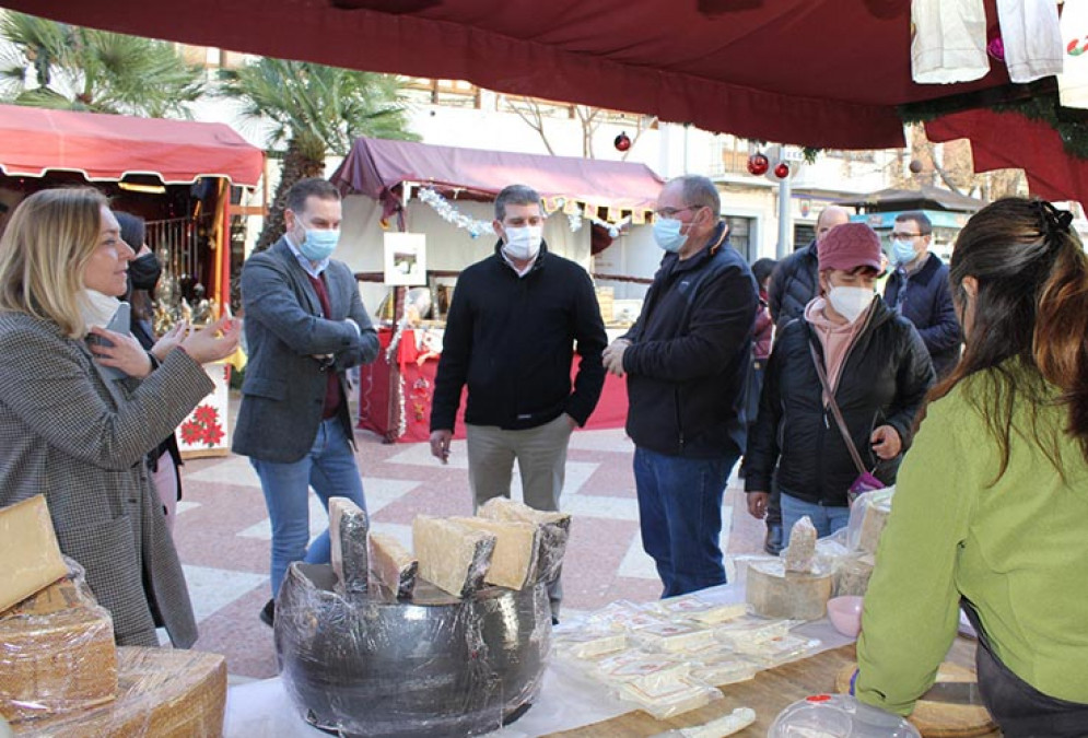 Ontinyent obri el seu “mercat de Reis&quot; a la Plaça de la Concepció