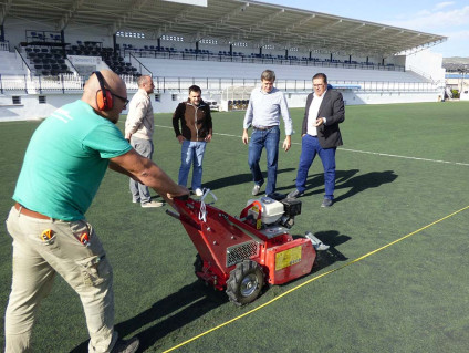 Ontinyent aconsegueix una subvenció de 144.000 euros per a la renovació de l’enllumenat de l’estadi El Clariano