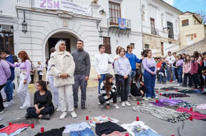 Ontinyent exigeix un jutjat exclusiu de violència de gènere dins les seues mobilitzacions del 25-N