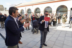 Ontinyent dedica les places del Museu del Tèxtil a José Niñerola Company