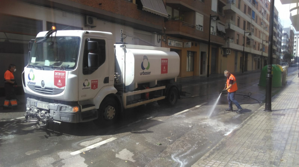 Ontinyent intensifica la neteja i desinfecció en carrers, edificis públics, parcs i jardins per previndre la Covid-19