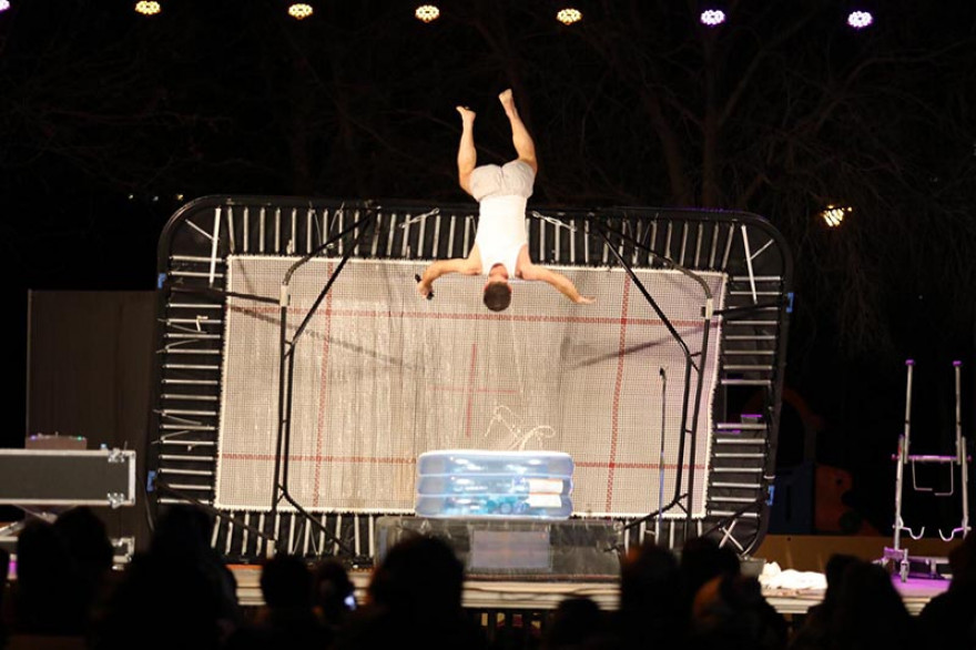 Ontinyent acosta el circ i teatre als barris amb espectacles simultanis