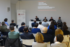 Ontinyent exposa a veïnat i professionals com s’invertiran els 2 milions de Ministeri i Generalitat per al nou programa ARRUR