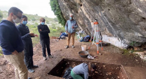 Ontinyent investiga la presència de restes del Paleolític a la cova i l’abric de l’Hedra