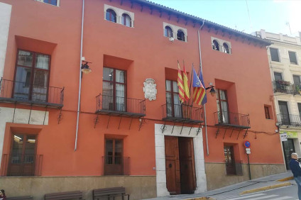 Per un Govern d’Ontinyent més sensible a les necessitats reals  Nicolau Calabuig i Serna Candidat a l’Alcaldia d’Ontinyent i Portaveu municipal Compromís