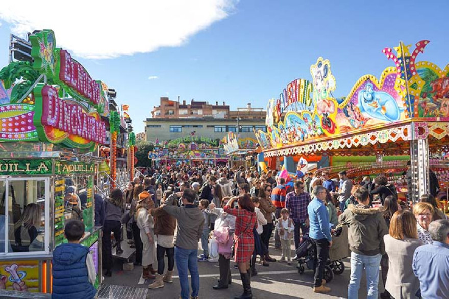 La primera Fira d’Ontinyent declarada d’Interés Turístic Autonòmic reuneix milers de visitants de tota la Comunitat Valenciana