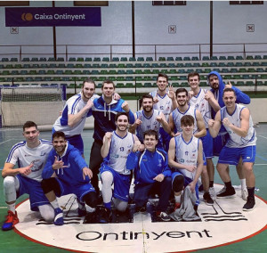 El primer equip del Club Martínez Valls Bàsquet continua líder a la classificació