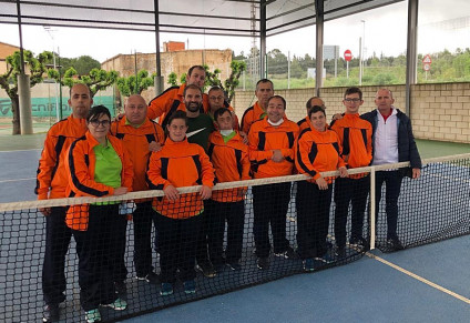 La Universitat de Navarra elabora un estudi sobre el programa “Más Que Tenis” del Centre Ocupacional d’Ontinyent