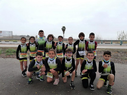 Un total de 27 xiquets i xiquetes de CTO participen al VII Duatló de Carlet