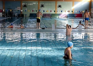 Óscar Borrell lamenta “la relliscada” de Compromís al voltant de la piscina coberta