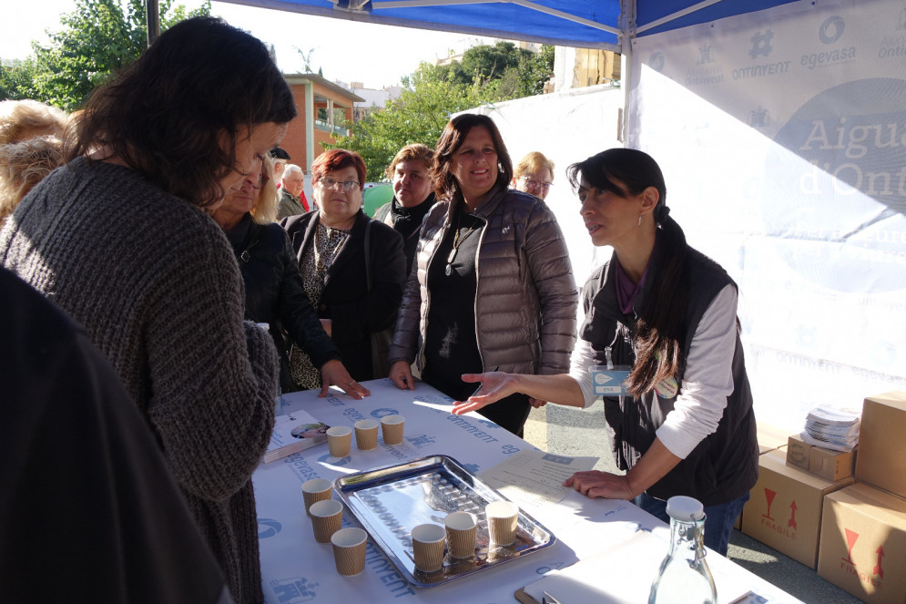 La majoria del veïnat d&#039;Ontinyent no distingeix l&#039;aigua embotellada de la de l&#039;aixeta