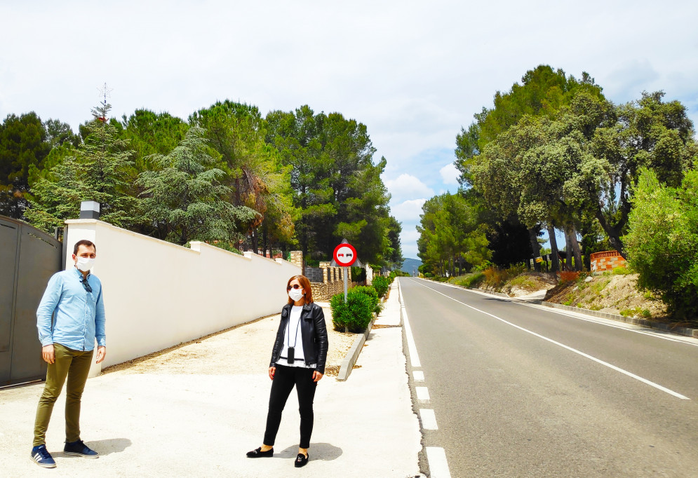 La proposta de col·locar fanals solars al tram de la carretera CV-655, des de la urbanització ‘Les Aigües’ fins a ‘El Pilar’, pressupostada per una empresa local amb 21.819 euros