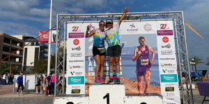 Representació femenina del Club Triatló Ontinyent a la 10k i Mitja Marató de Gandia
